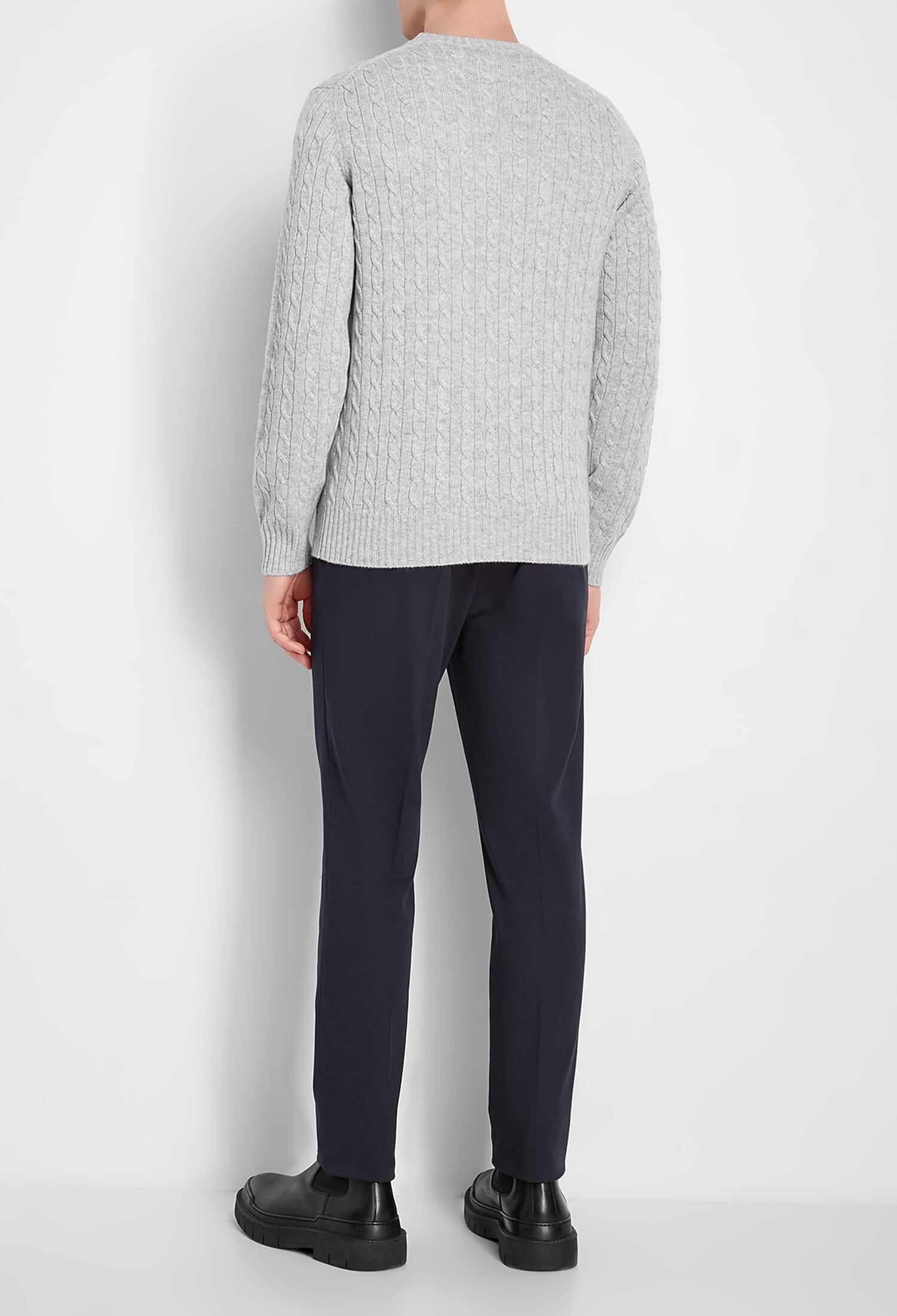 Maglia in cashmere a trecce