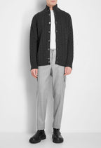 Cardigan a trecce collo alto e chiusura con bottoni